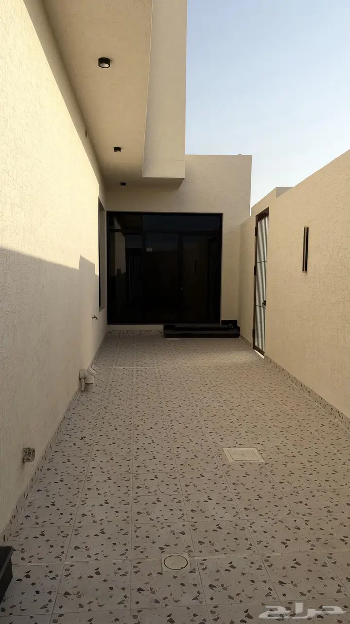 فيلا 3 غرف في البحيرة، الخبر 4
