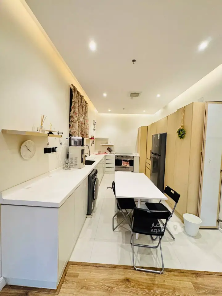 3 bedroom apartment in Granada, Riyadh 6