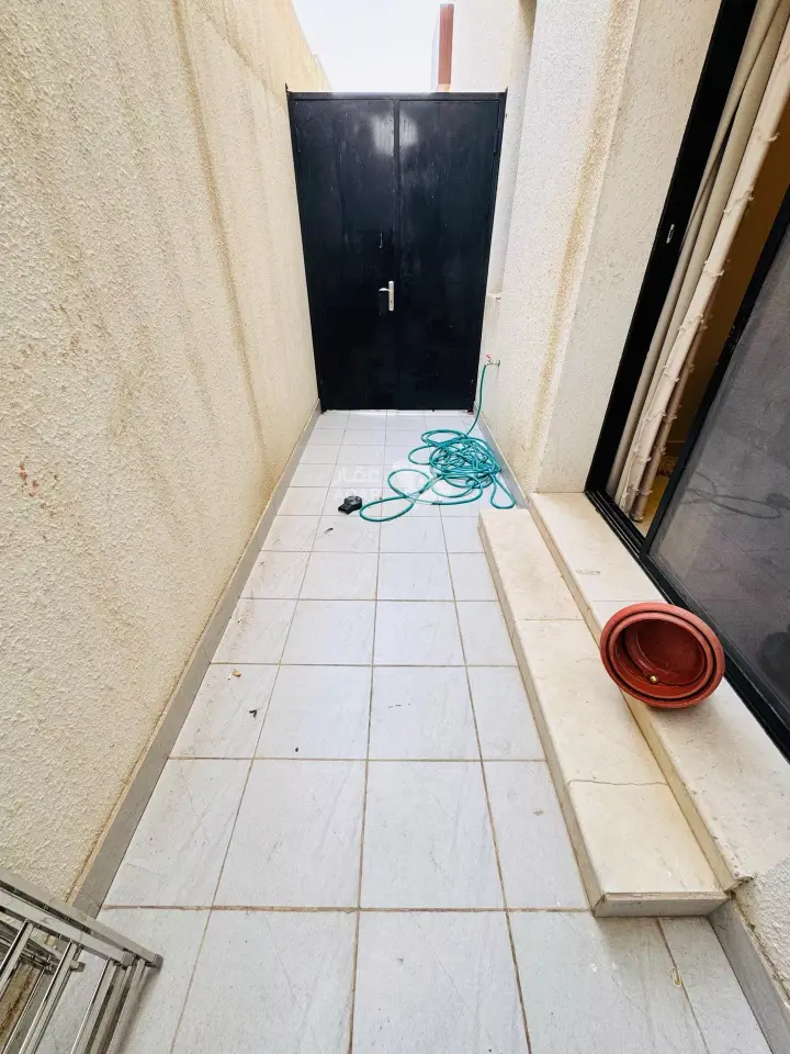 3 bedroom apartment in Granada, Riyadh 15