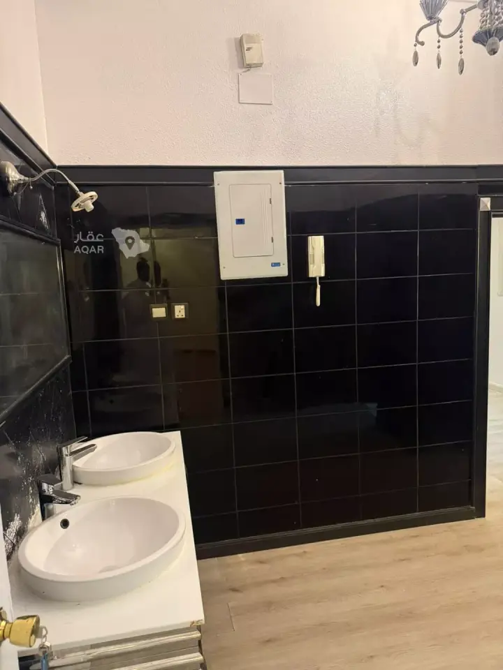 4 bedroom apartment in Al Nahda, Khamis Mushait 20