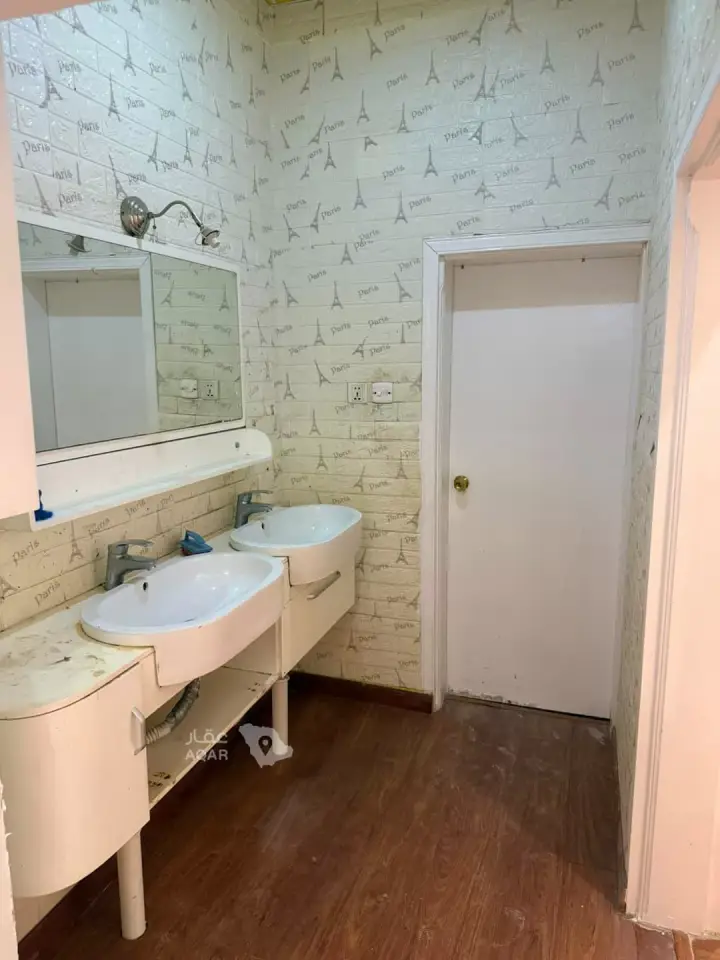 4 bedroom apartment in Al Nahda, Khamis Mushait 4