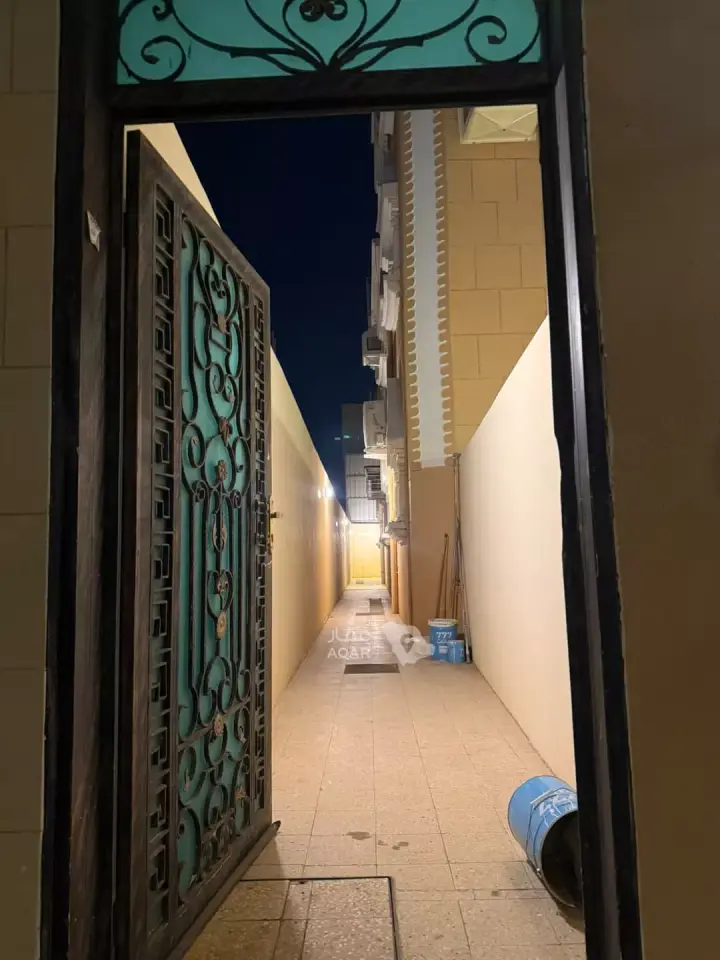 4 bedroom apartment in Al Nahda, Khamis Mushait 16