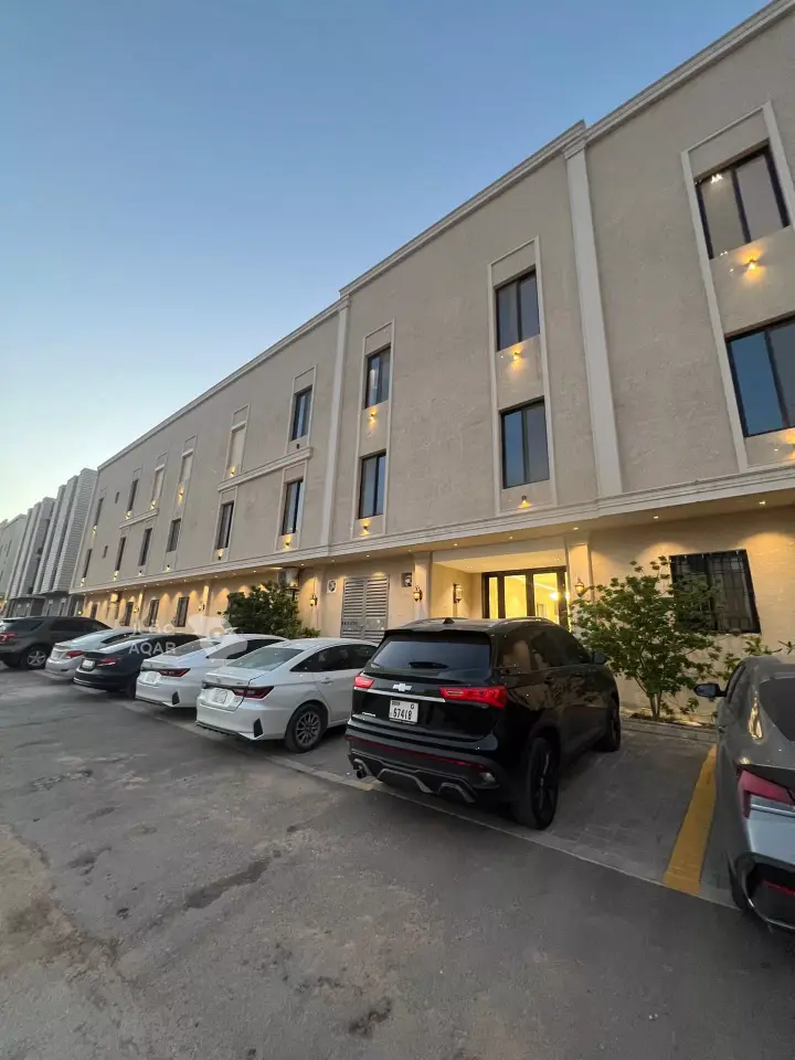 3 bedroom apartment in Dhahrat Laban, Riyadh