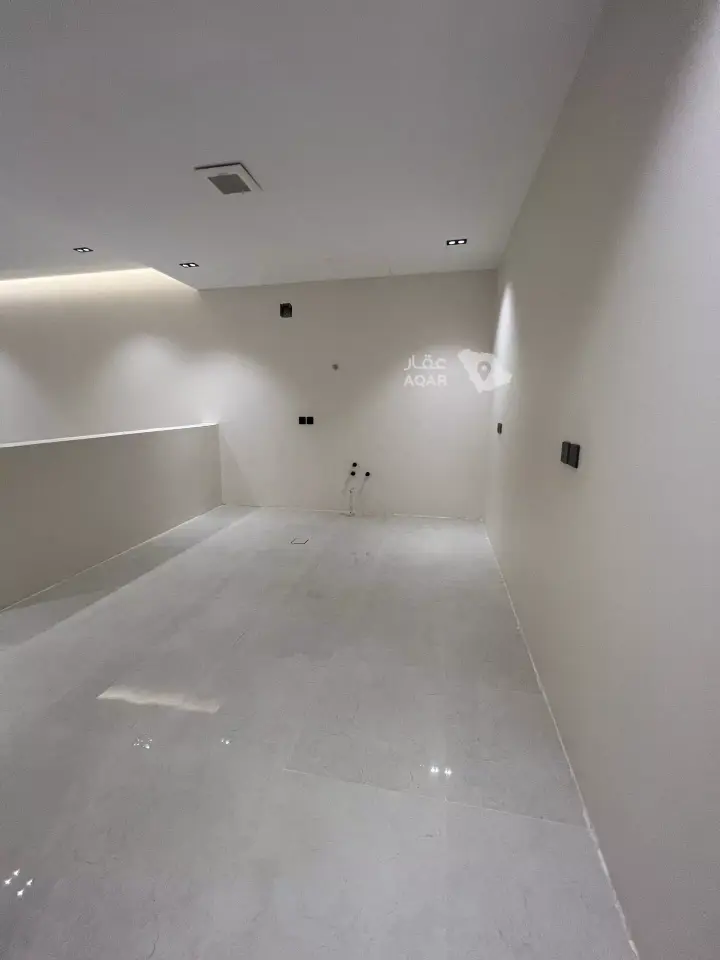 3 bedroom apartment in Dhahrat Laban, Riyadh 8