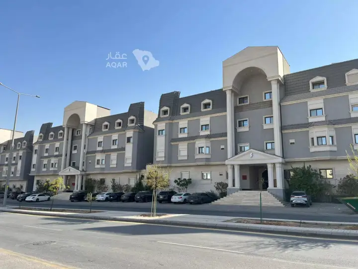 4 bedroom apartment in Al Yasmin, Riyadh 14