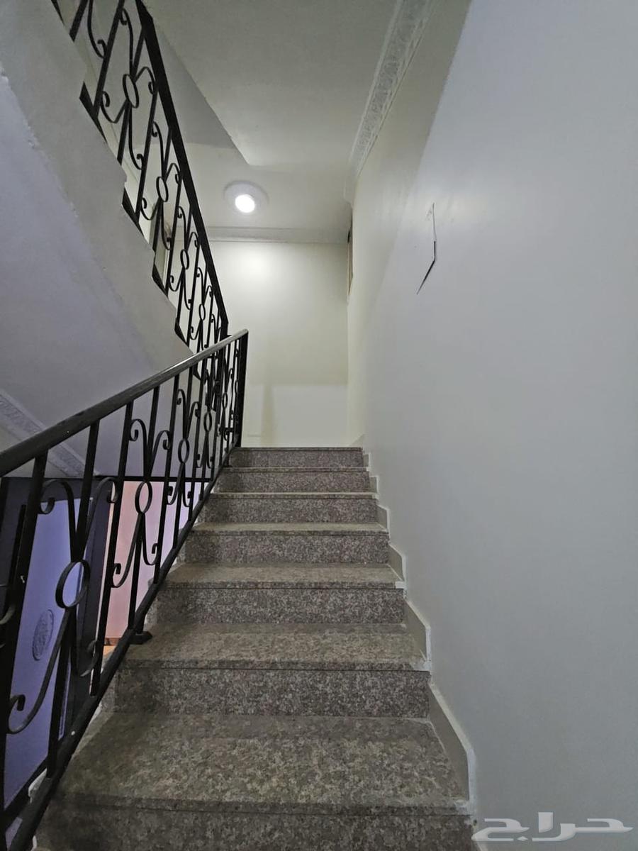 5 bedroom apartment in Al Janadriyah 2
