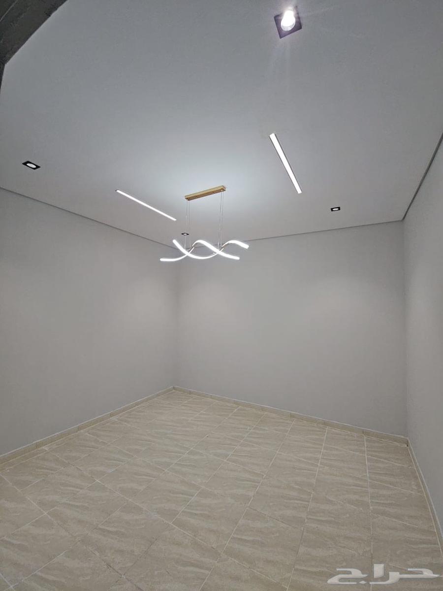 5 bedroom apartment in Al Janadriyah 8