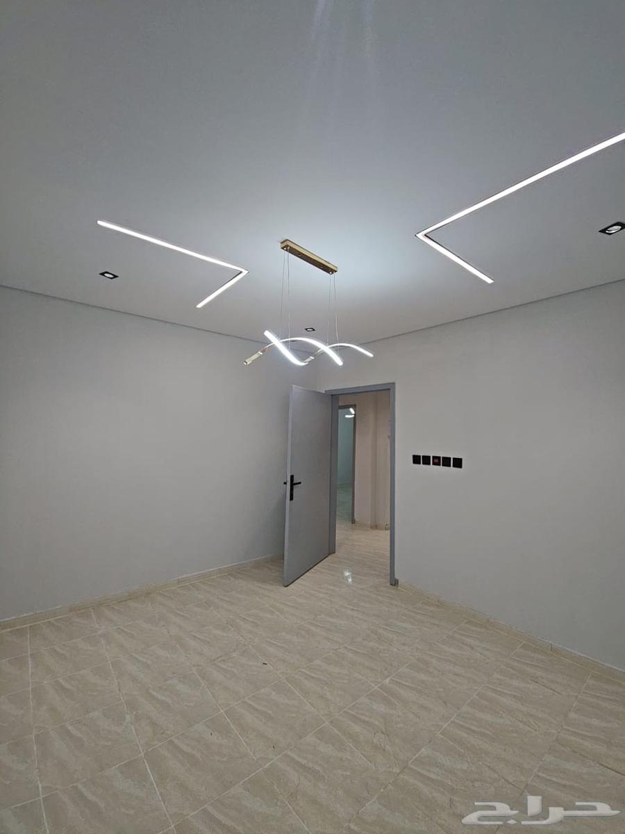 5 bedroom apartment in Al Janadriyah 10