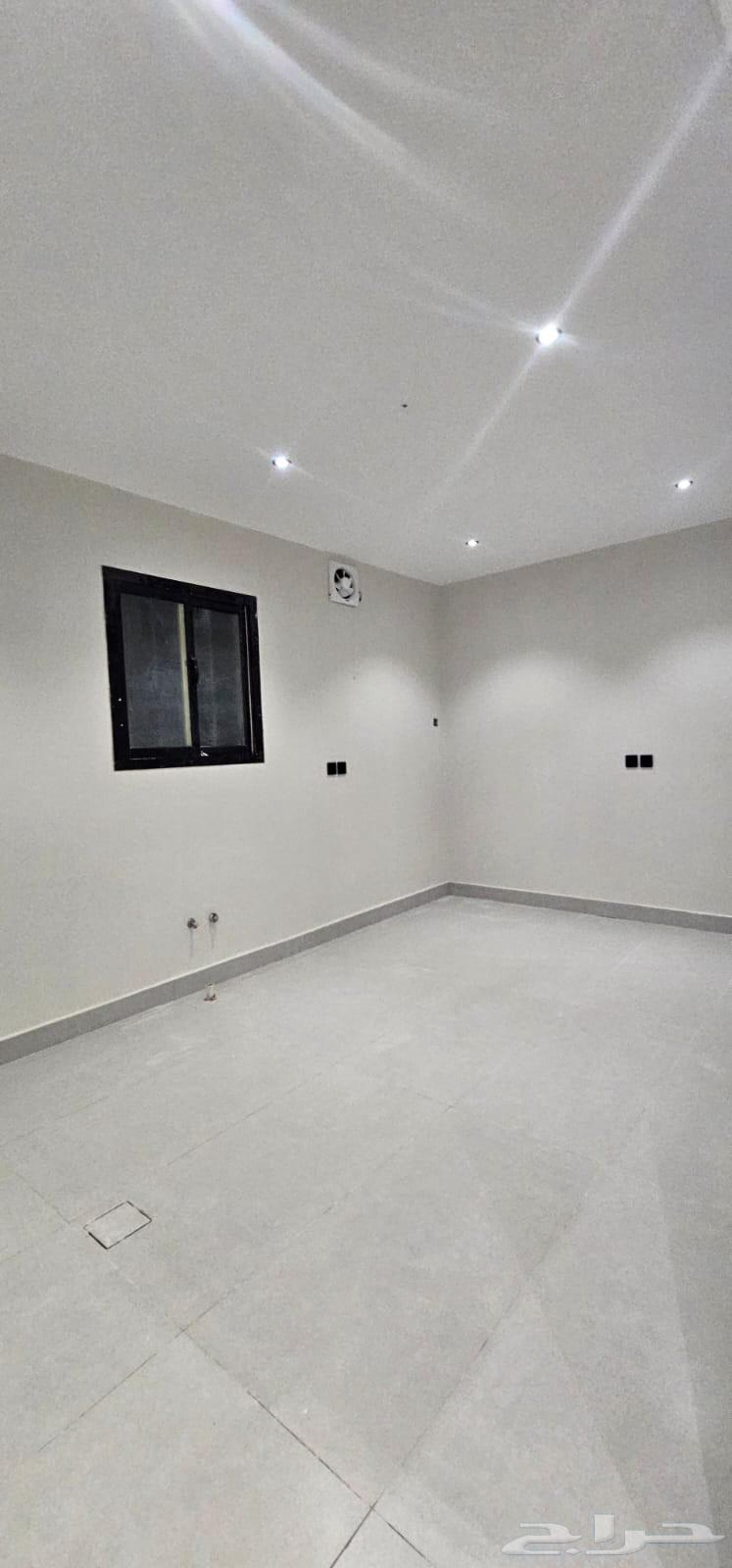 6 bedroom villa in Al Janadriyah 6