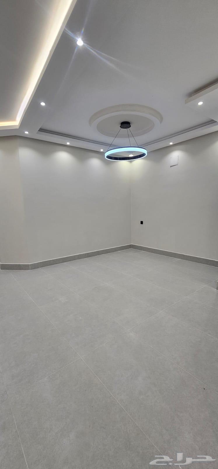 6 bedroom villa in Al Janadriyah 7