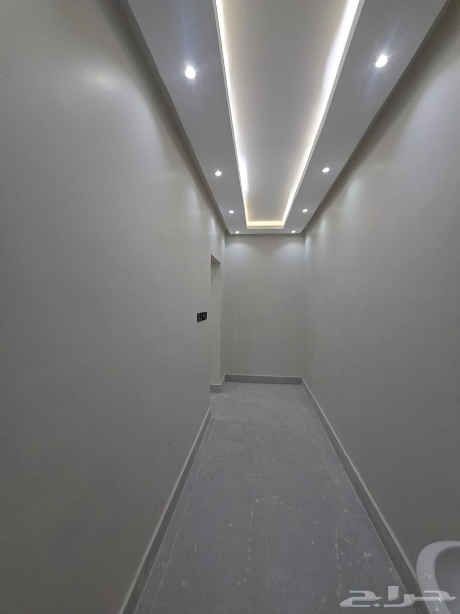 6 bedroom villa in Al Janadriyah 8