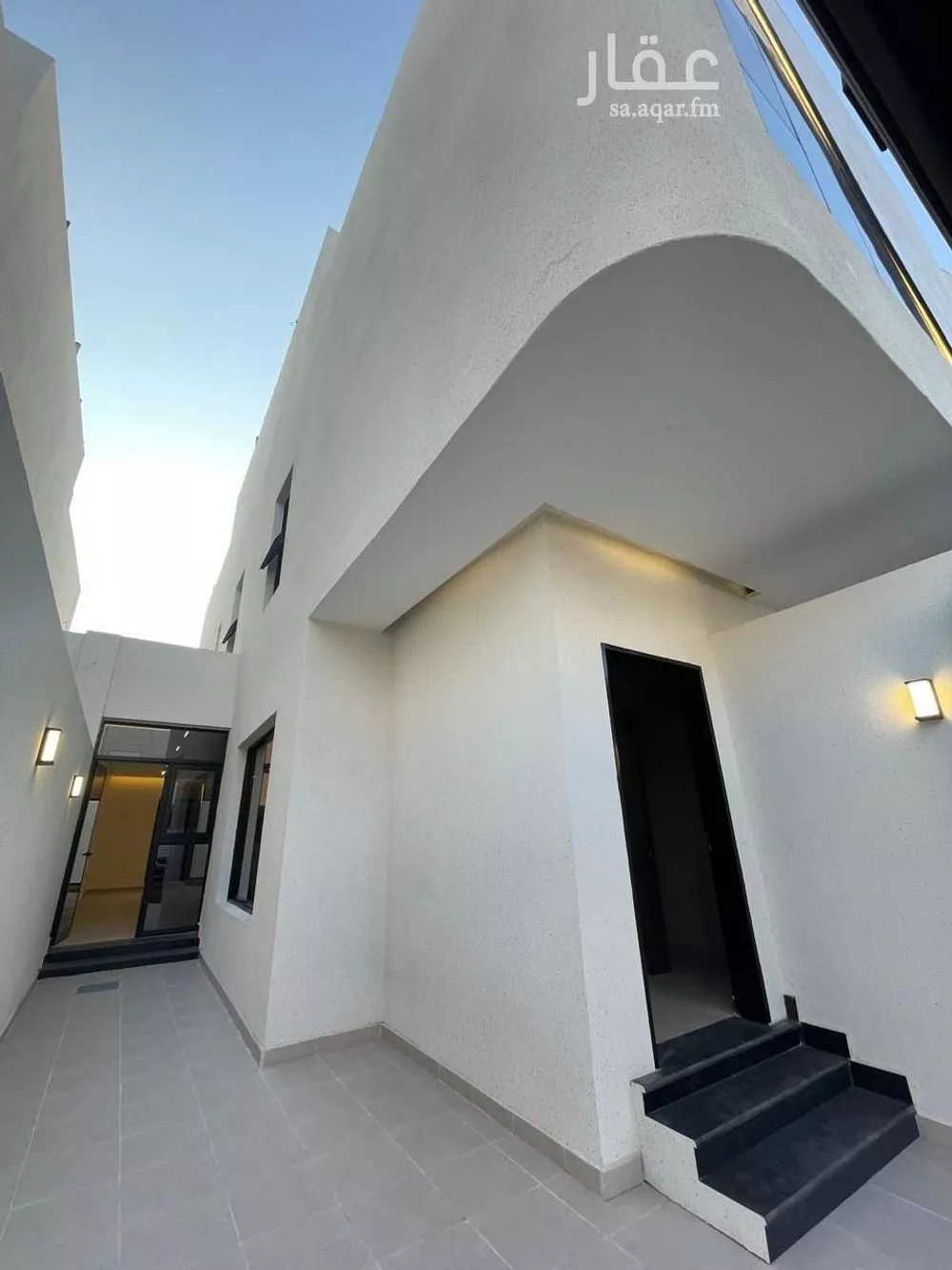 3 bedroom floor in As Suwaidi Al Gharabi 12