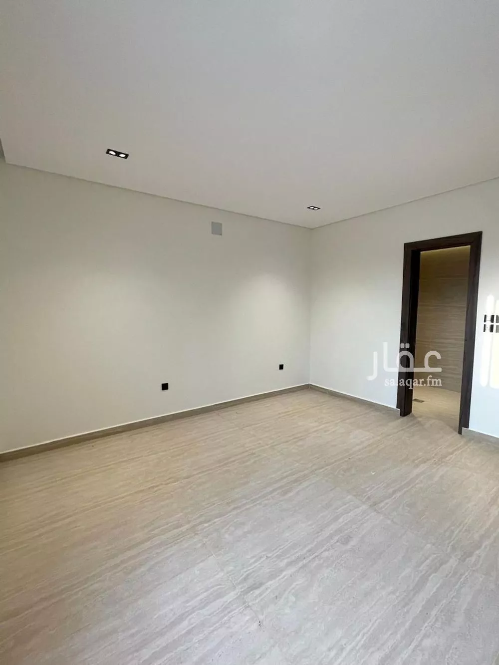 3 bedroom floor in As Suwaidi Al Gharabi 9