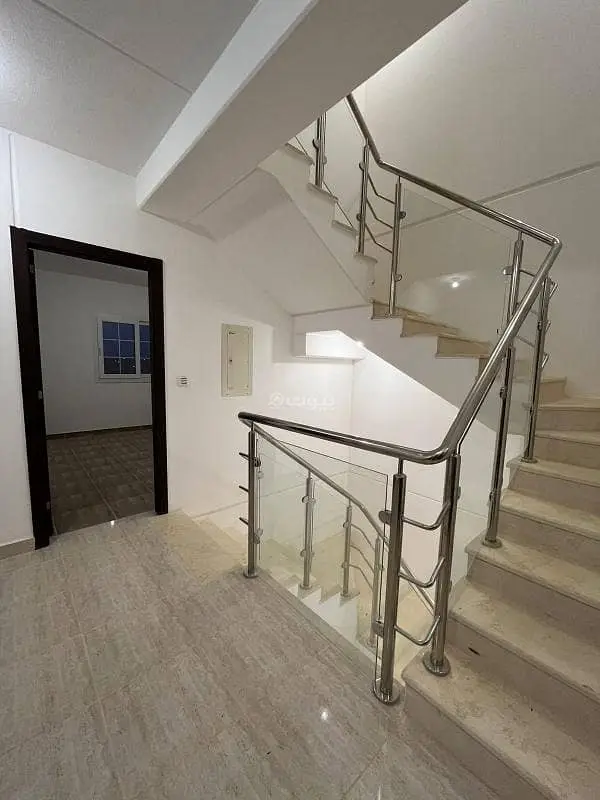 5 bedroom villa in Khuzam, Riyadh 15