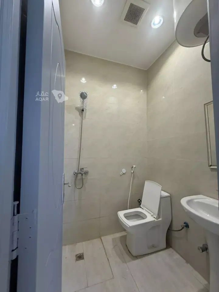 2 bedroom apartment in Al Rabwa, Riyadh 7