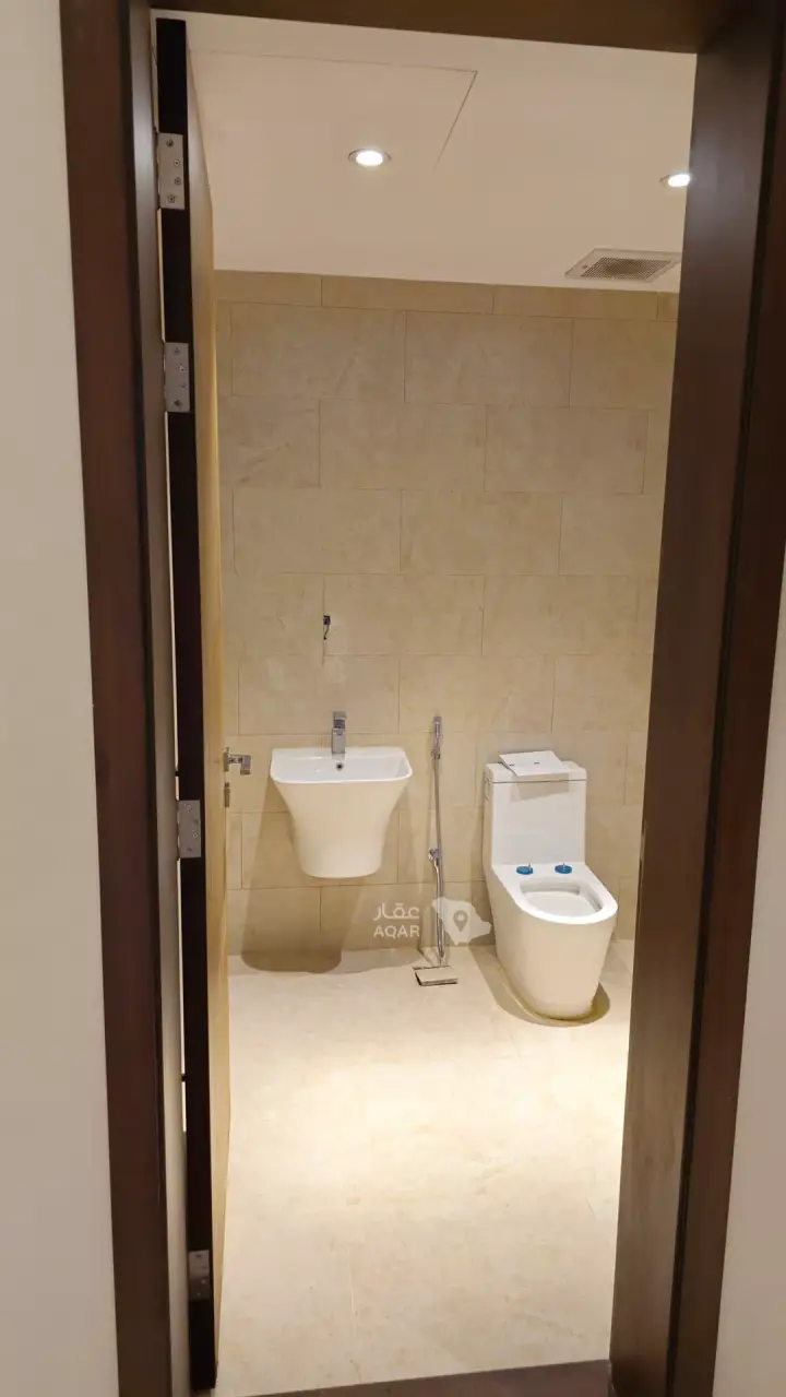 3 bedroom apartment in Al Hazm, Riyadh 8