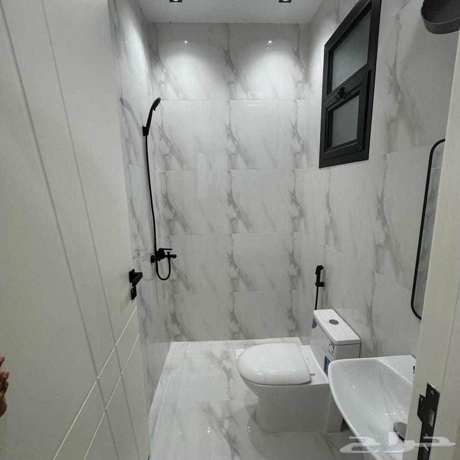 4 bedroom apartment in Al Zahrah 3