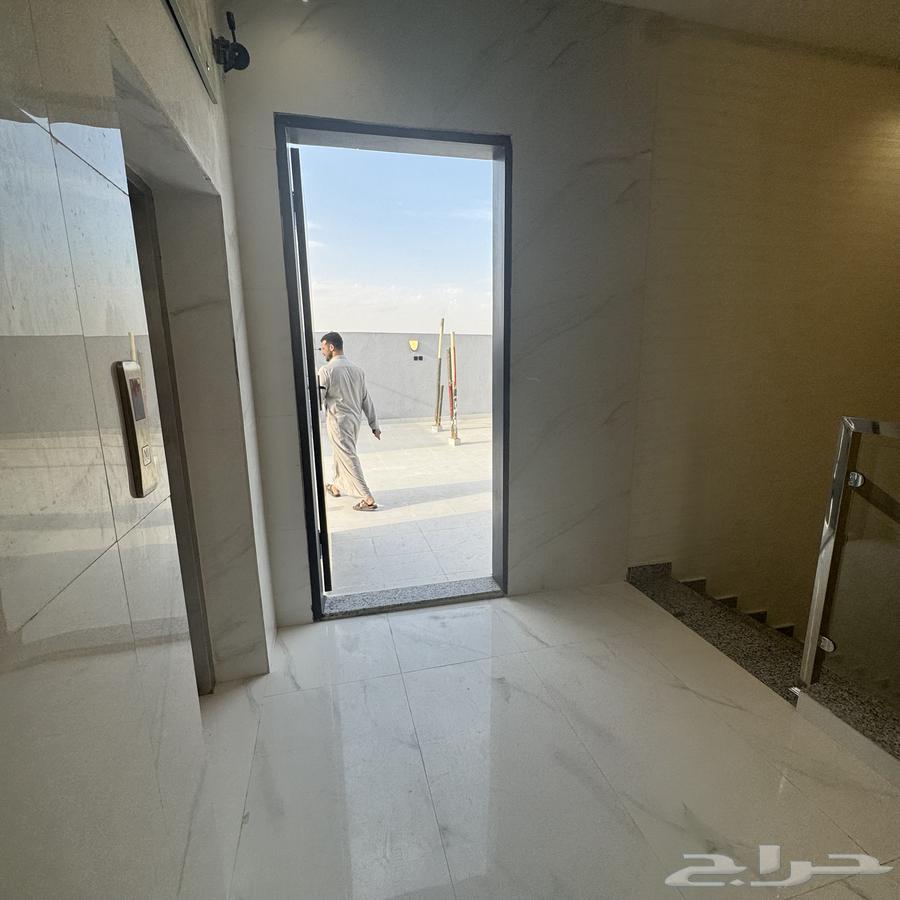 4 bedroom apartment in Al Zahrah 8