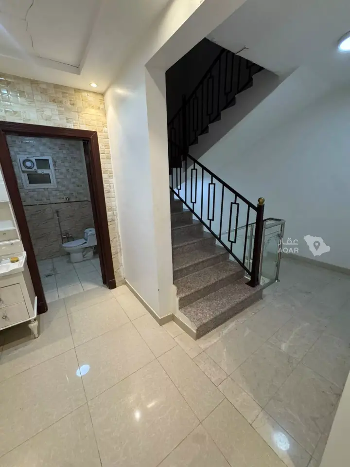 3 bedroom villa in Tuwaiq, Riyadh 11