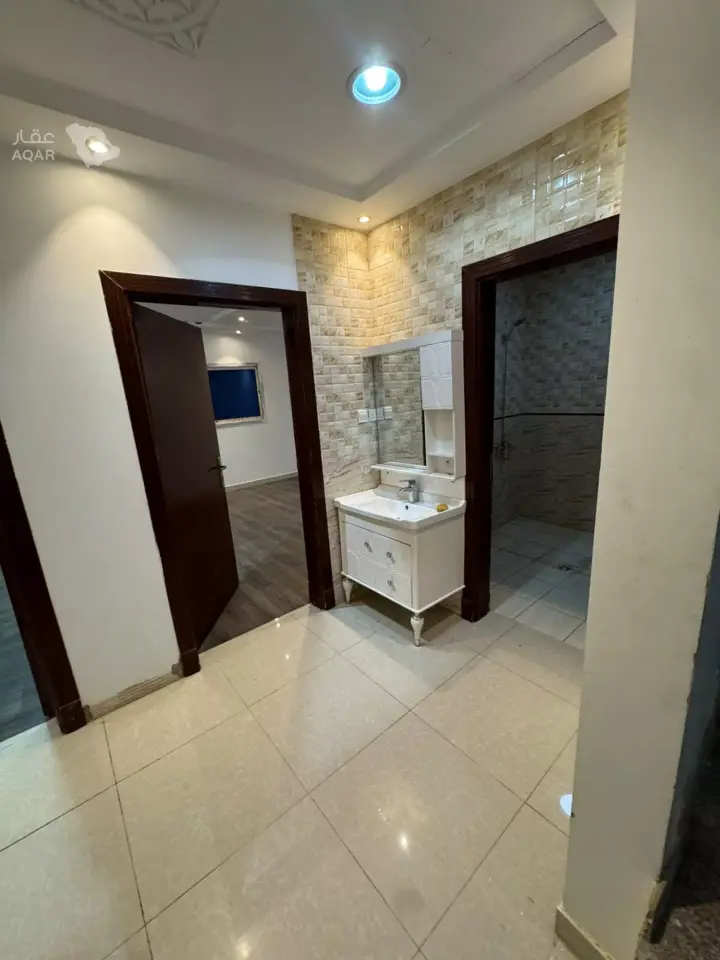 3 bedroom villa in Tuwaiq, Riyadh 17
