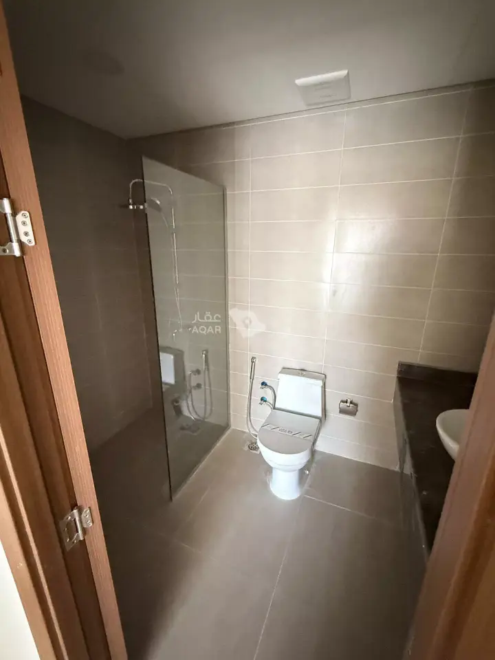 4 bedroom villa in Al Aridh, Riyadh 17