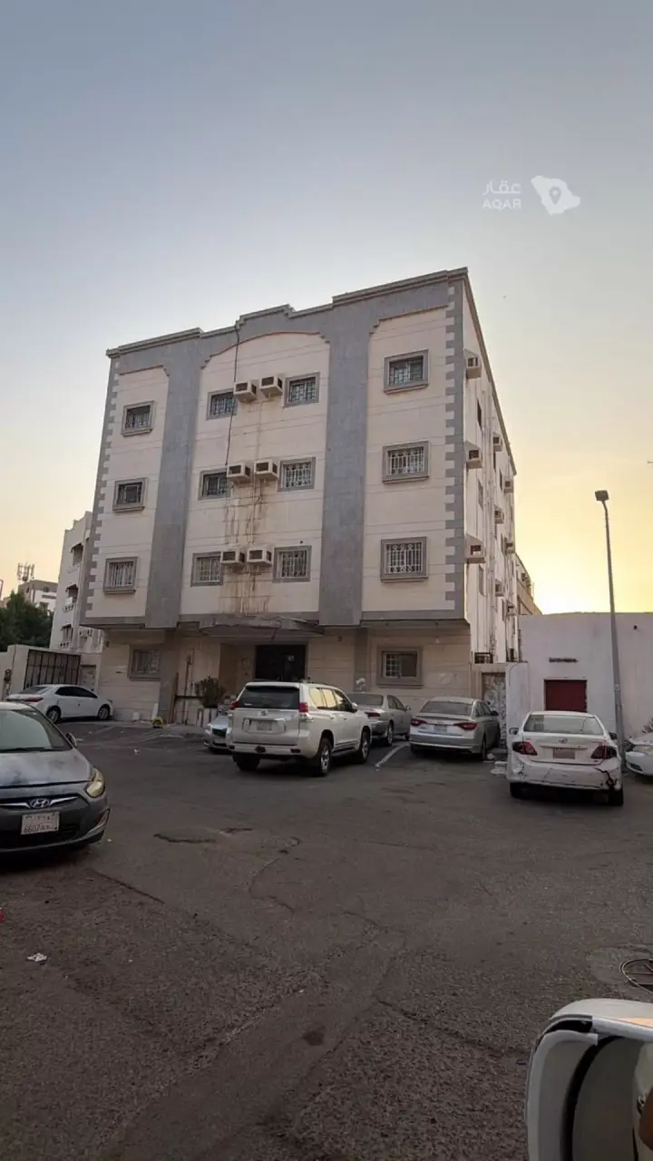 عقار 50 غرف في الثغر، جدة 2