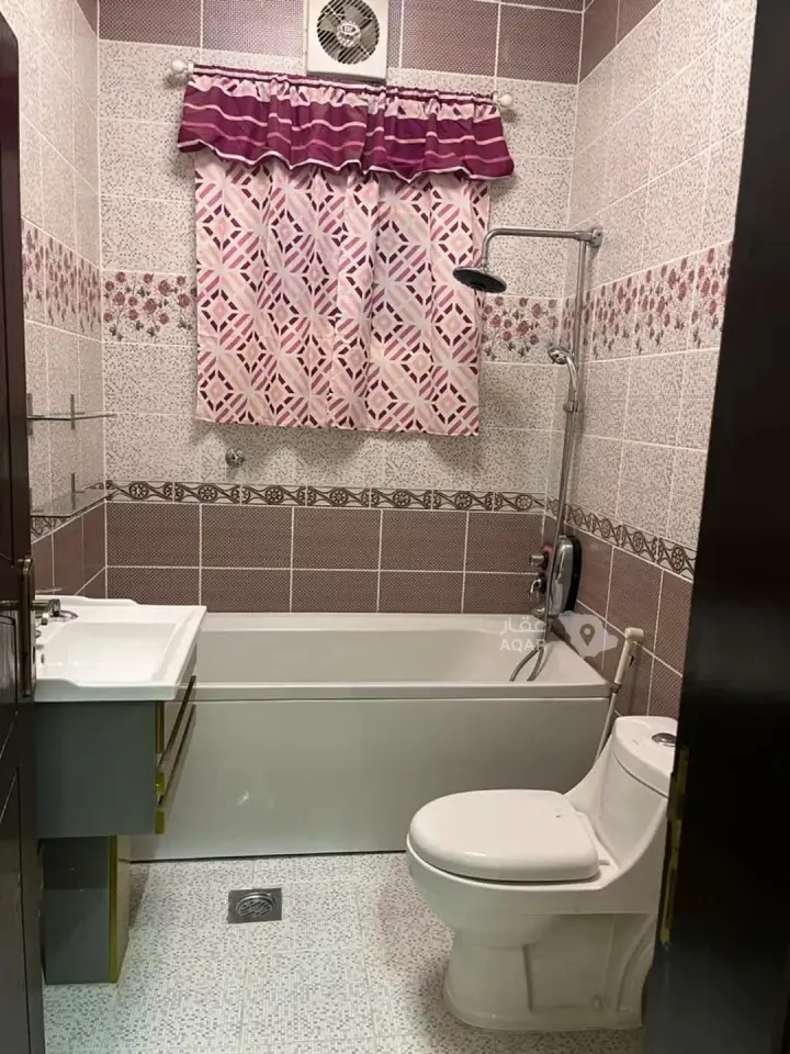2 bedroom apartment in Jabrah, Taif 5