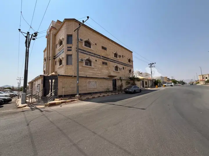 4 bedroom apartment in Al Suwaflah, Hail 6