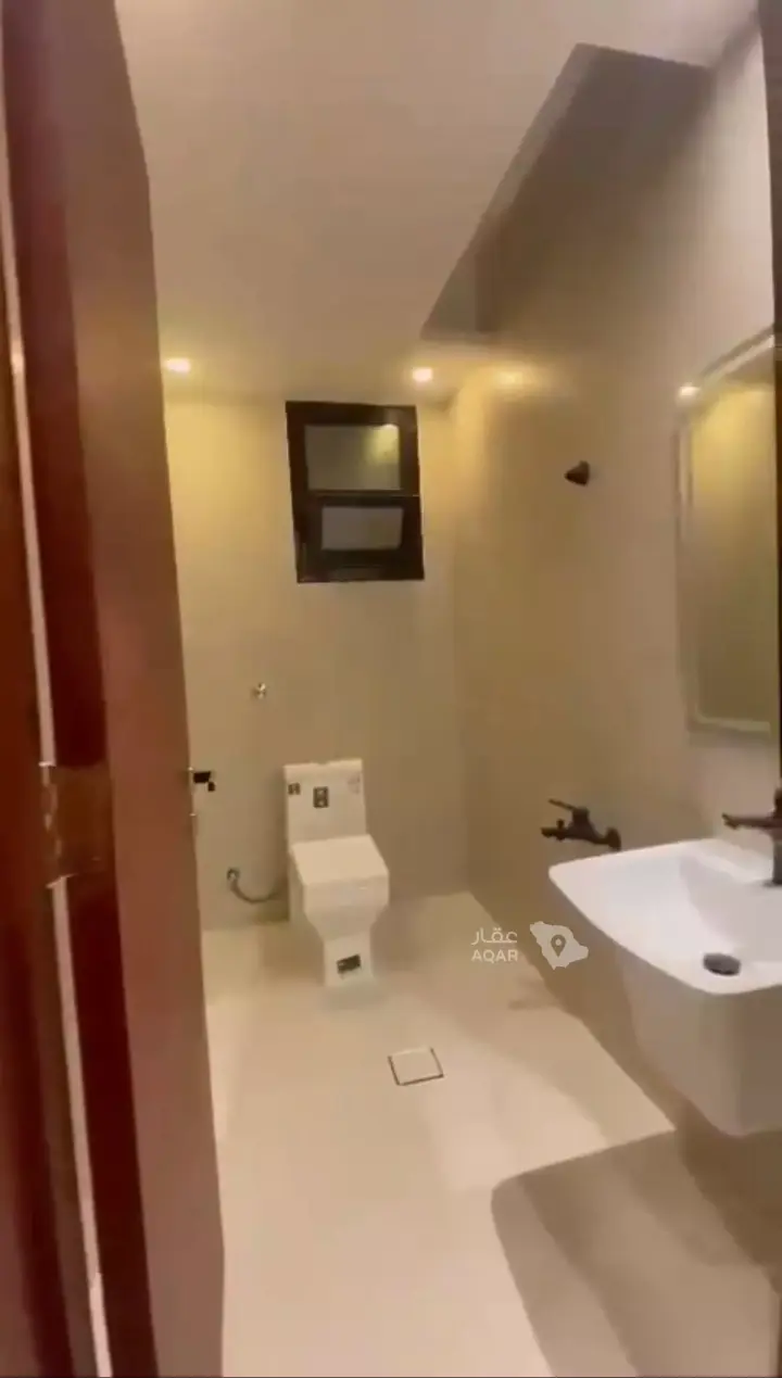 3 bedroom apartment in Dhahrat Laban, Riyadh 11