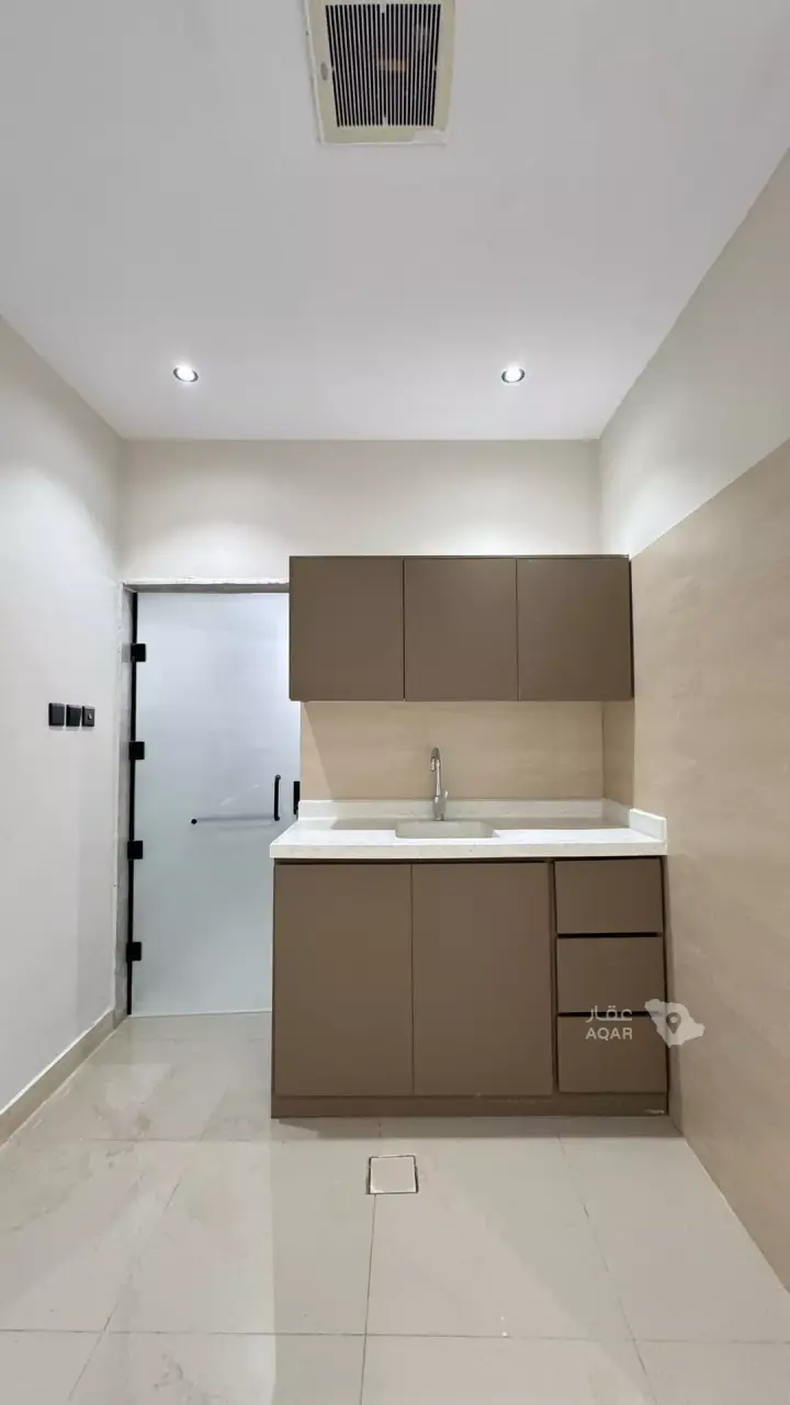 1 bedroom apartment in Al Malaz, Riyadh 5