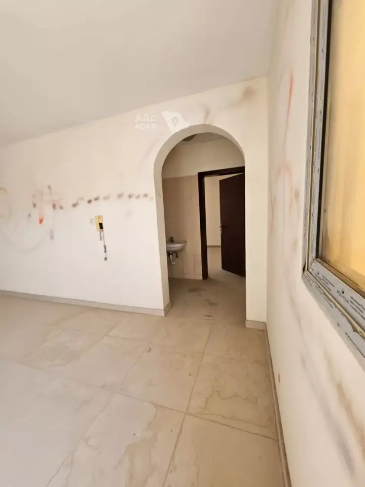 4 bedroom apartment in Dahiat King Fahd, Eastern Province 9