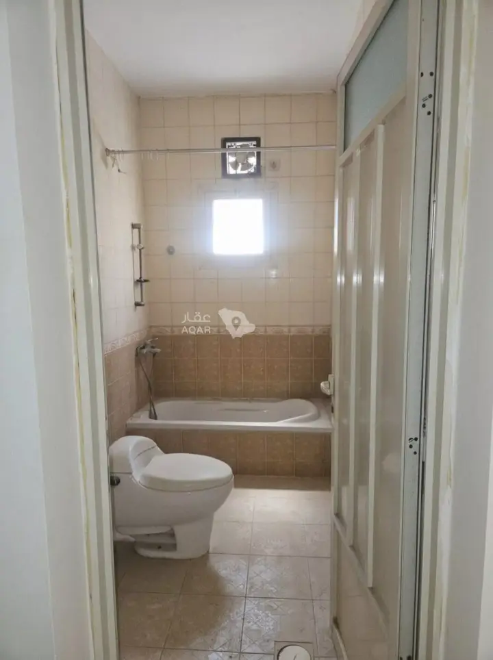 4 bedroom apartment in Dahiat King Fahd, Eastern Province 8