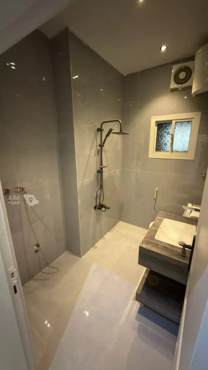 4 bedroom apartment in Al Sanabel, Jeddah 6