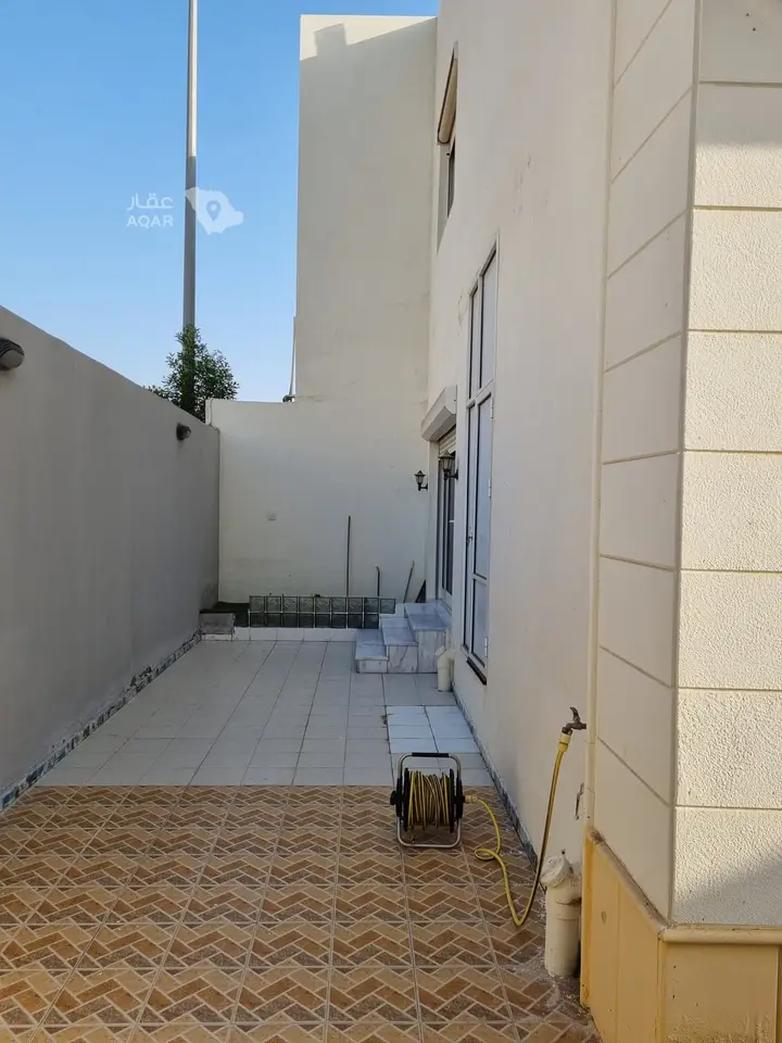 فيلا 3 غرف في الياقوت، جدة 2
