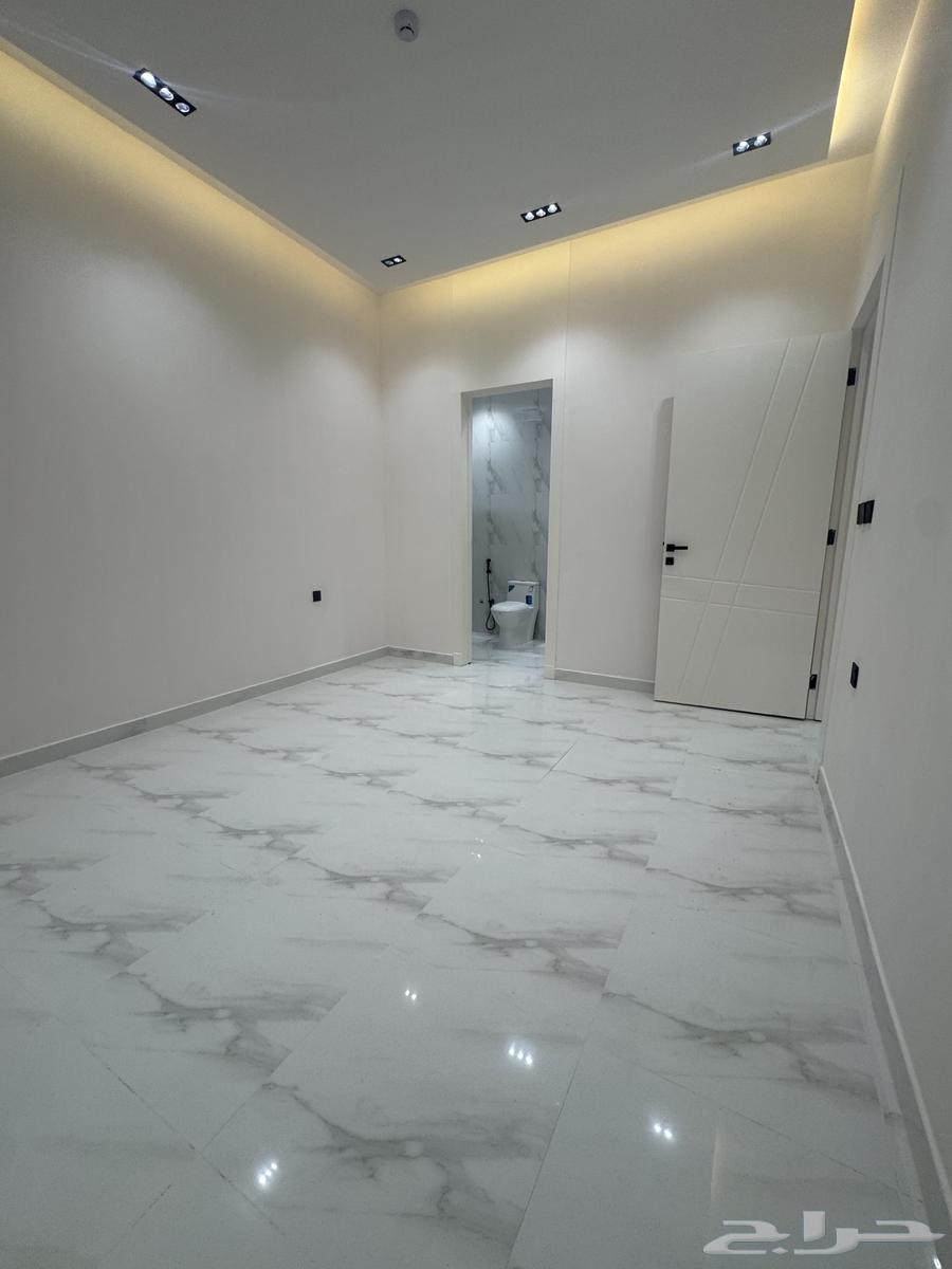 6 bedroom apartment in Al Zahrah, Riyadh 11