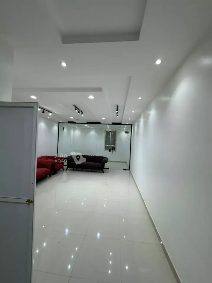 1 bedroom office in Al Mahdiyyah, Riyadh 5