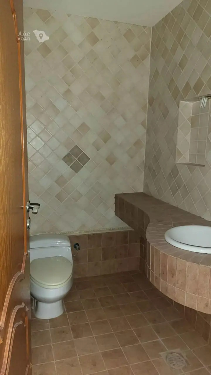 2 bedroom apartment in Al Qashlah, Eastern Province 15