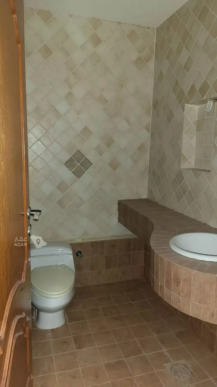 2 bedroom apartment in Al Qashlah, Eastern Province 11