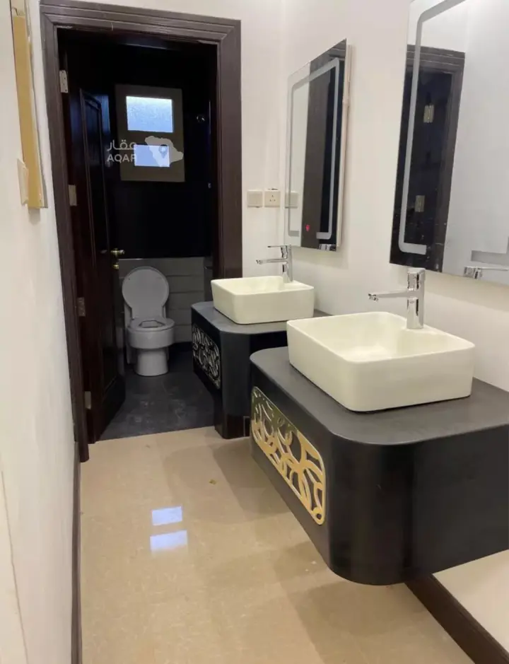 4 bedroom villa in Al Qairawan, Riyadh 5