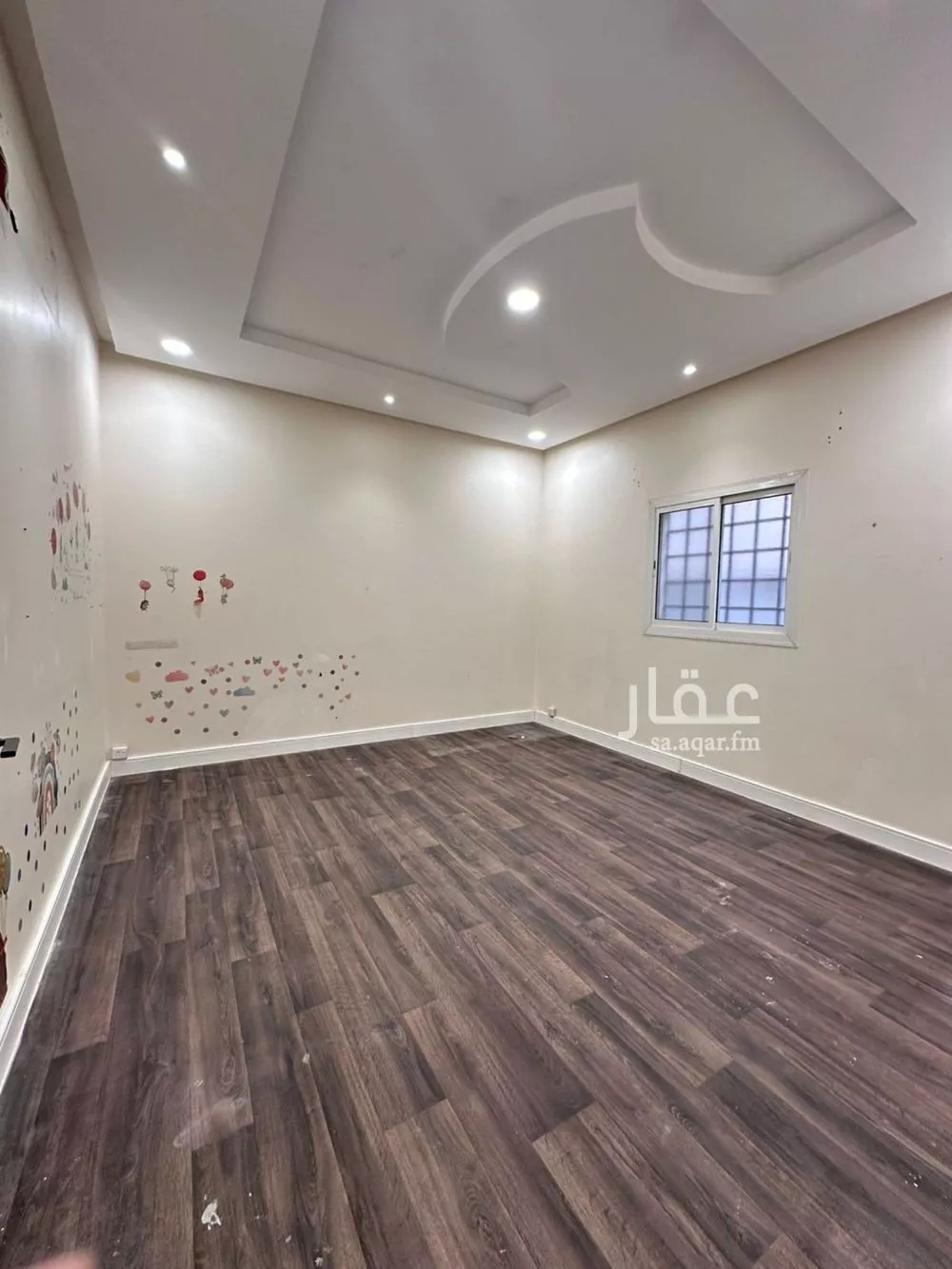3 bedroom floor in Al Yarmouk 4