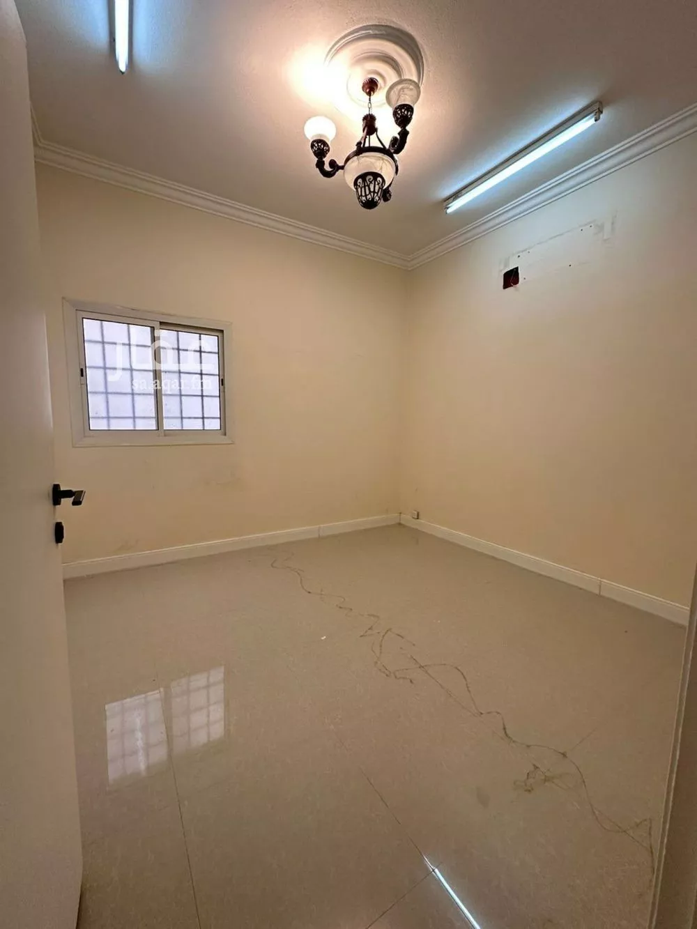 3 bedroom floor in Al Yarmouk 7