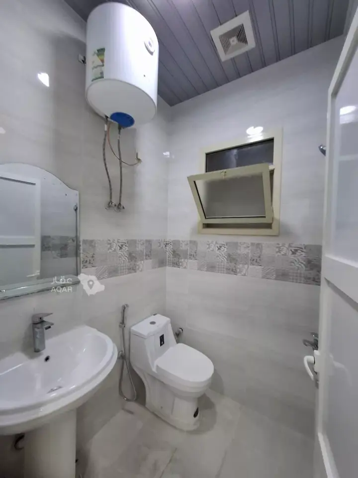 5 bedroom villa in Taibah, Eastern Province 2