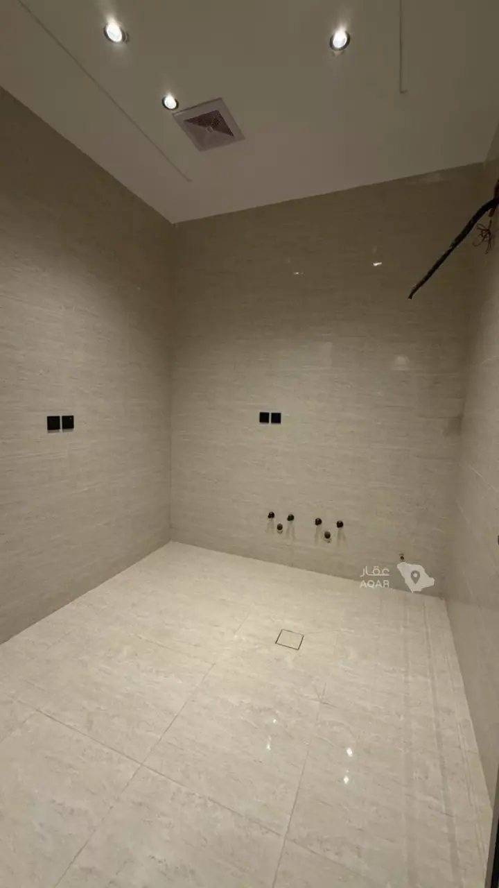 3 bedroom apartment in As Suways, Jazan 10