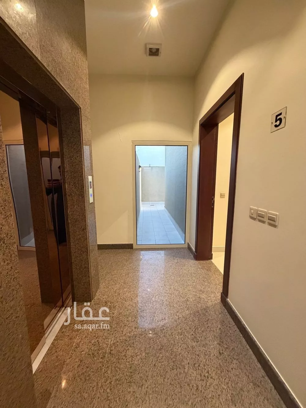 دور 3 غرف في الملقا 8