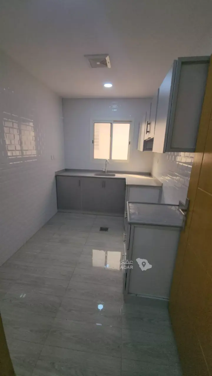 30 bedroom building in Abu Maan, Eastern Province 6