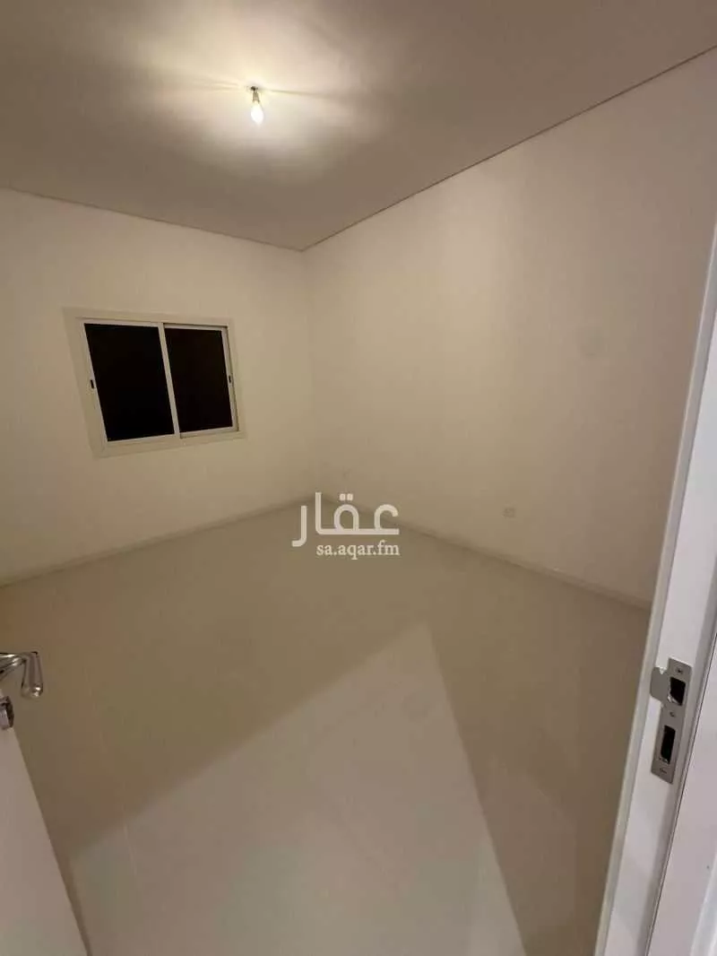 فيلا 4 غرف في الفاروق 18