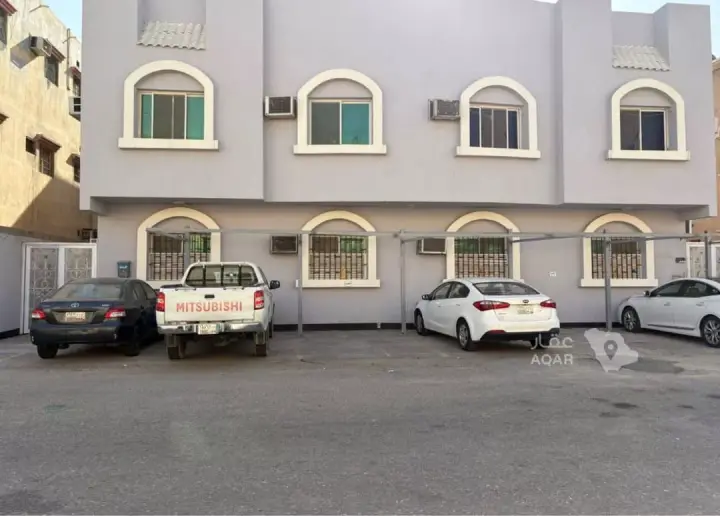 12 bedroom building in Tebah Subdivision, Eastern Province