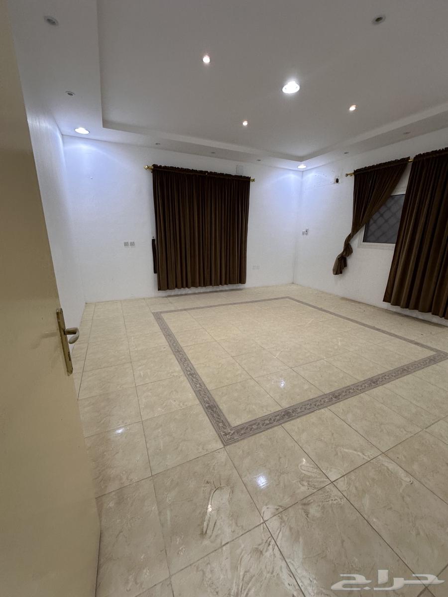 10 bedroom villa in Al Khaleej 18