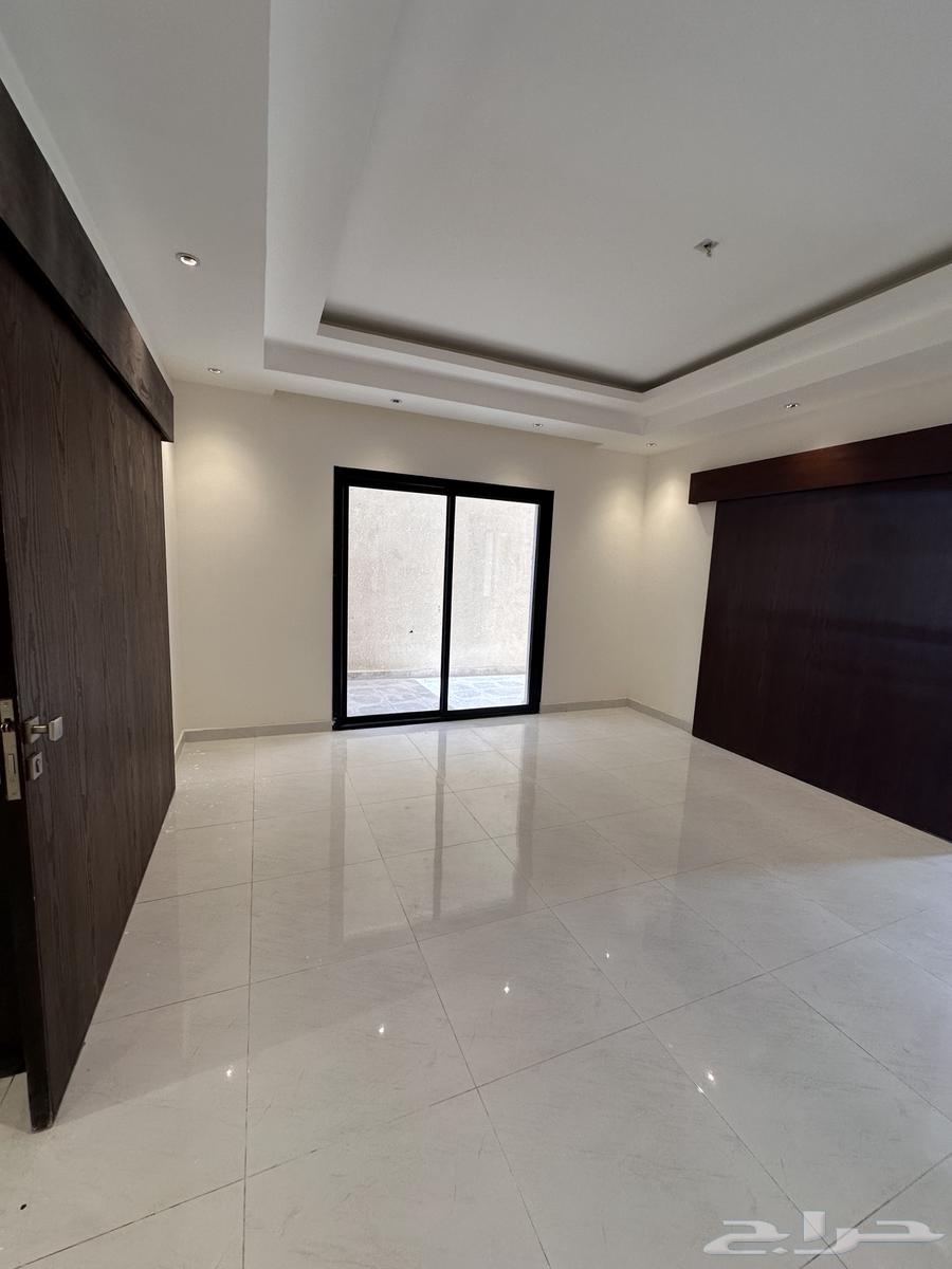 9 bedroom villa in Al Janadriyah 12