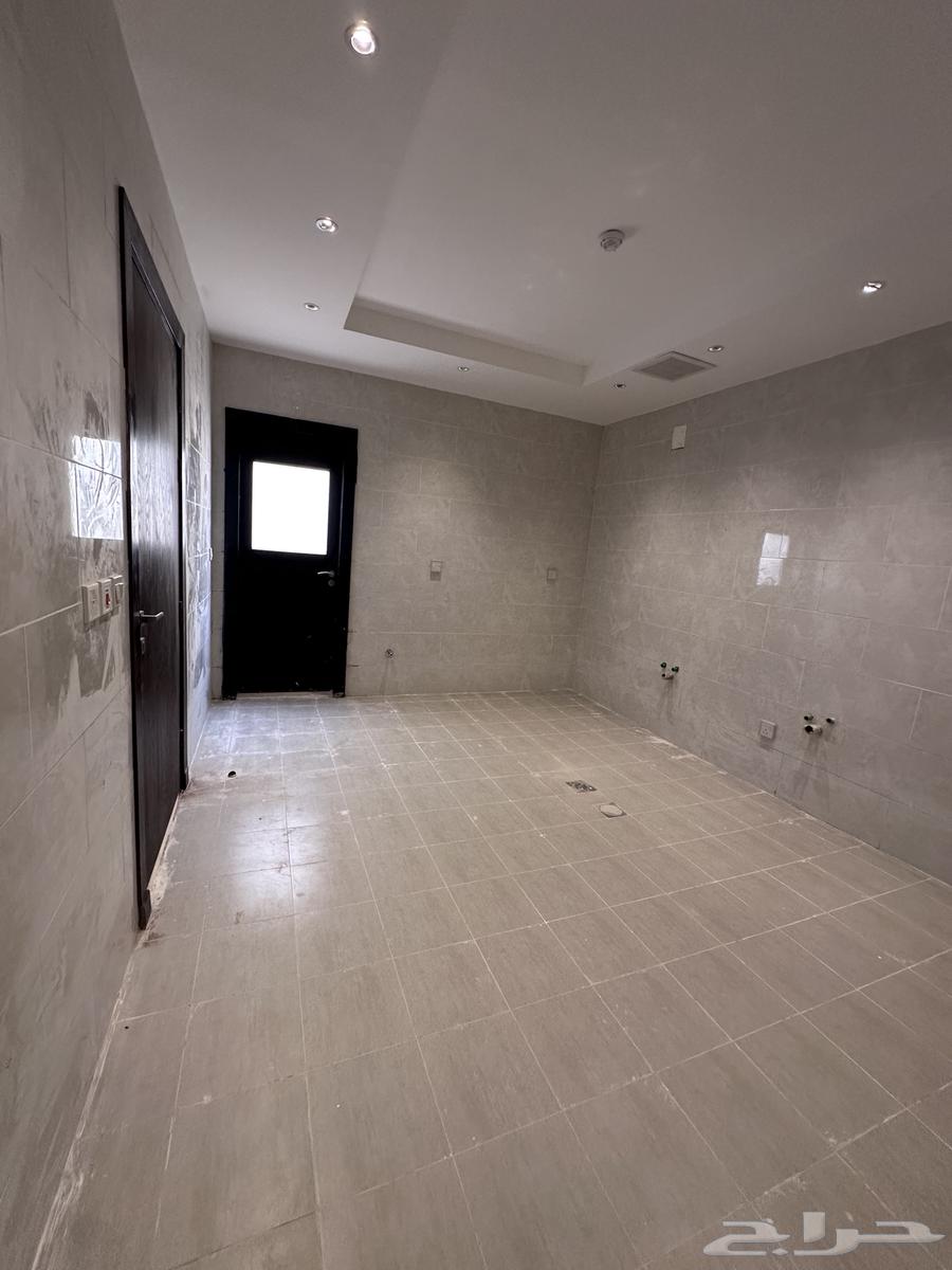 9 bedroom villa in Al Janadriyah 16